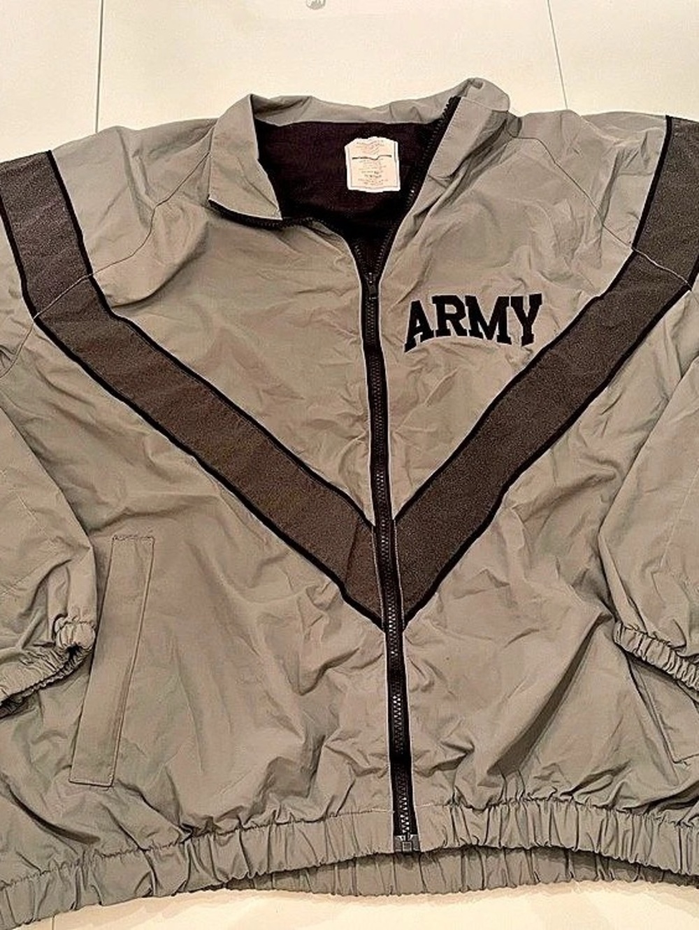 US Army IPFU Physical Training Jacket Gray & Black XL